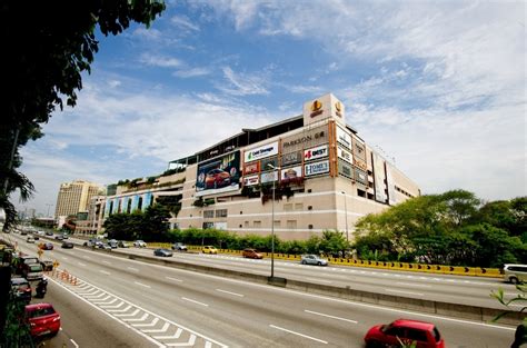 1 Utama Shopping Centre | Shopping in Bandar Utama, Kuala Lumpur