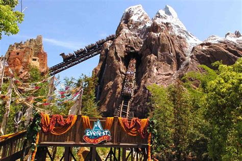 Expedition Everest Coaster at Disney World Traps Guests for More Than ...