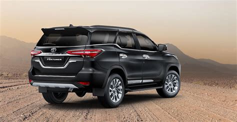 Toyota Fortuner Price, Specs, Review, Pics & Mileage in India