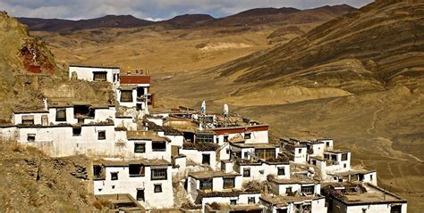 Traditional Tibetan Architecture is easily-Recognizable forms of ...