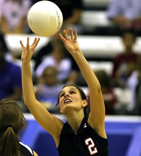 How to Set a Volleyball: A Beginner’s Guide – Better At Volleyball