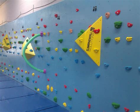 Traverse Climbing Walls | Climbing wall solutions