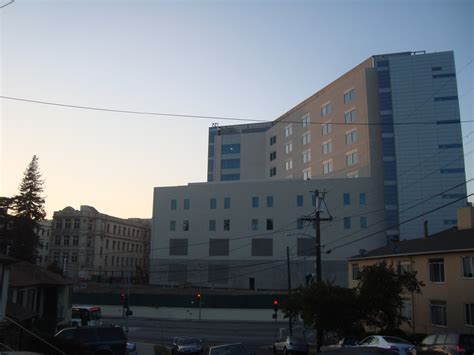 Information about "DSC02651 2.JPG" on highland hospital - Oakland - LocalWiki