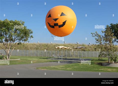 Balloon great park irvine orange hi-res stock photography and images - Alamy