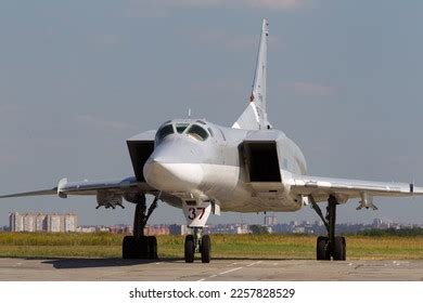 Tupolev Tu-22 Blinder Heavy Bomber Bomber Stock Photo 2257828529 | Shutterstock