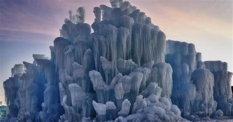 Ice Castle at Silverthorne, Colorado - Snow Addiction - News about Mountains, Ski, Snowboard ...