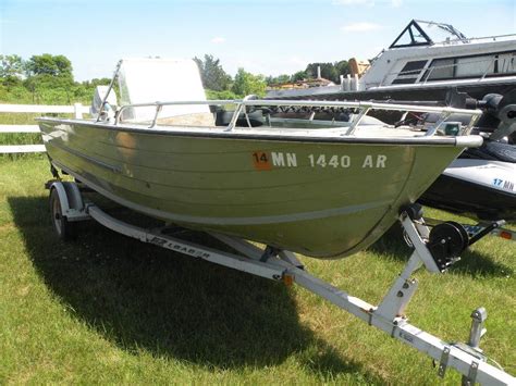 1972 Starcraft 16ft aluminum boat w/trailer