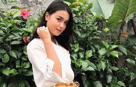 3 Berita Artis Terheboh: Hanna Kirana Meninggal, Celine Evangelista Merasa Bodoh - Malay News ...