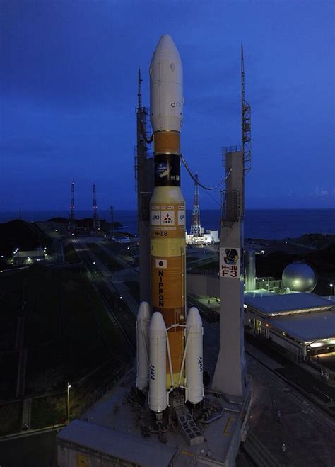 JAXA NIPPON H-IIB rocket from the H-II rocket family. Space Probe ...