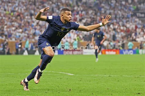 Kylian Mbappe France celebrates 2nd goal v Argentina World Cup Final ...