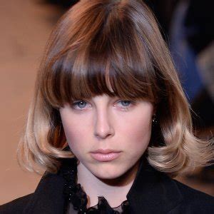 The Best French Girl Hairstyles Straight from Paris Fashion Week - ZergNet