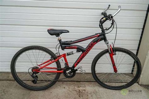 Mongoose XR75 full Suspension Mountain Bike - Roller Auctions