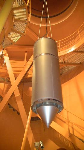 ZARM drop tower experiment capsule | www.zarm.uni-bremen.de/… | Flickr