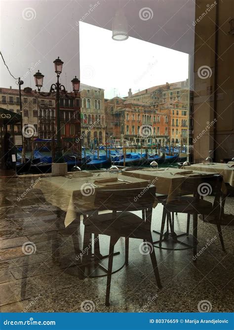 Grand Canal Restaurant Reflection Editorial Stock Image - Image of rainy, venice: 80376659