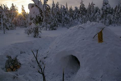 Flickriver: Most interesting photos from Build a Snow Cave for Shelter and Survival pool