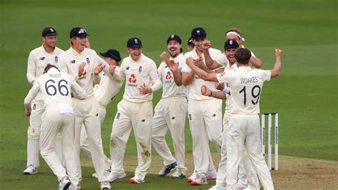 √ England Cricket Team News : England And New Zealand Cricketers Share ...