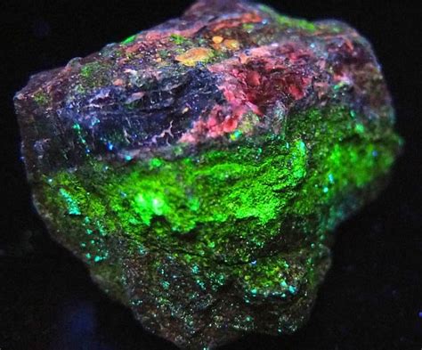 Uranium - Science Photo (40502713) - Fanpop