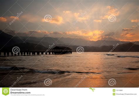 Hanalei Pier at sunset stock image. Image of coast, harmony - 13119881