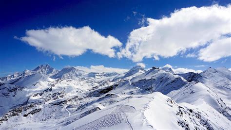 snow alps mountains 8580964 Stock Photo at Vecteezy