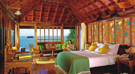 Kumarakom Lake Resort | Luxury Spa at Kumarakom Lake Resort in Kerala