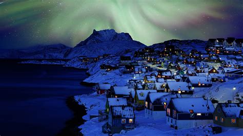 Nuuk Old Town Northern Light, Greenland | Windows Spotlight Images