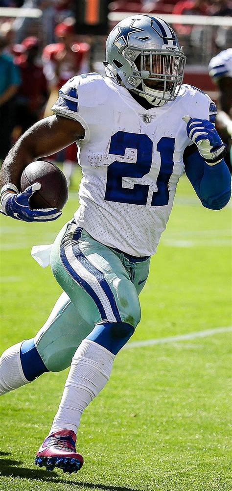 Ezekiel " Zeke " Elliott (21) Dallas Cowboys Kings | Dallas cowboys football team, Dallas ...