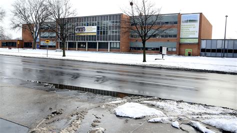 Detroit school officials warn: Osborn High teacher has coronavirus