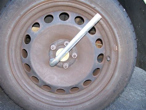 Lug Nut Wrench Extension : 4 Steps (with Pictures) - Instructables