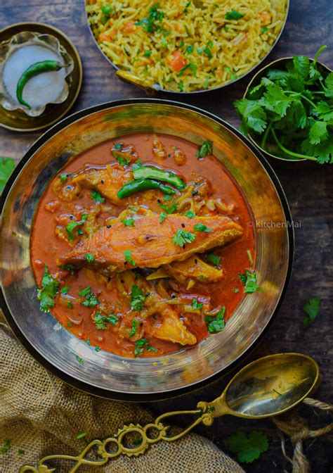 Pomfret fish curry (Bengali style) – Kitchen Mai