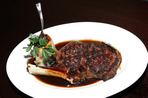 Staff picks: Chicago's top Italian restaurants -- Chicago Tribune