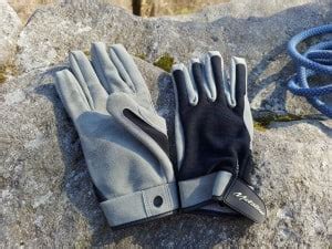 8 Best Climbing Gloves in 2024 - 99Boulders