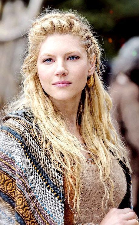 FANTASTIC HAIRSTYLES Katheryn Winnick Vikings, Lagertha Vikings, Vikings Hair, Ragnar Lothbrok ...