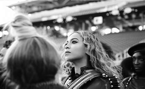 Beyoncé Gets In Formation For Super Bowl 2013 Performance