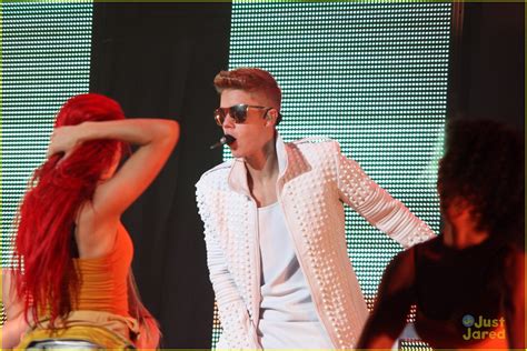 Justin Bieber Debuts 'Hold Tight' Song & Lyrics - LISTEN NOW! | Photo ...