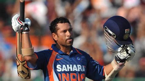 'Didn't know about Tendulkar. It was Saqlain who told me about his stature' | Crickit