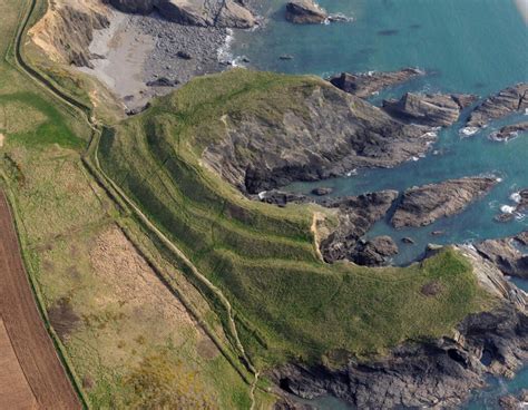 Pembrokeshire’s Prehistoric Promontory Forts - CHERISH