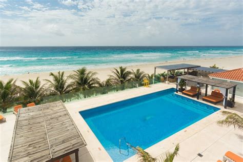 Flamingo Cancun Resort (Cancun, MEX) | Expedia