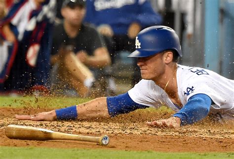 Dodgers: Cody Bellinger Day-to-Day After Ankle Injury