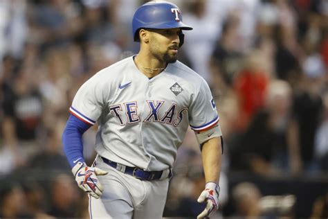 Rangers dominate Diamondbacks, take 3-1 lead in World Series - UPI.com