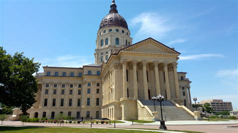 Capitol building : Topeka Kansas | Visions of Travel