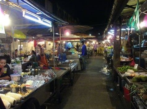 Trat night market 2 - Trat - Thailand - WorldNomads.com