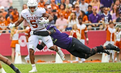 Texas vs. TCU official game time announced