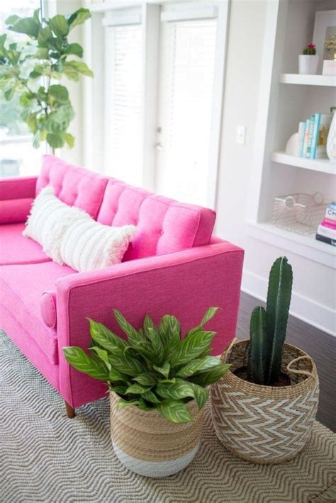 50 Lovely Pink Living Room Decor Ideas - SWEETYHOMEE | Pink living room, Pink living room decor ...