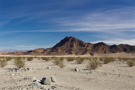 desert mountain range by kopfwiesieb on DeviantArt