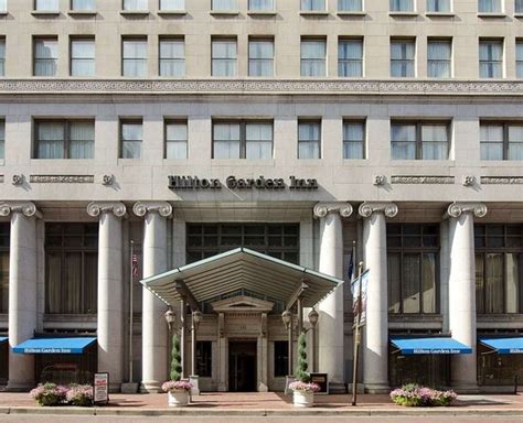 HILTON GARDEN INN INDIANAPOLIS DOWNTOWN - UPDATED 2023 Hotel Reviews ...