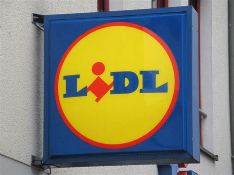 Verdacht auf Korruption: Stiftung des Lidl-Milliardärs Dieter Schwarz ...