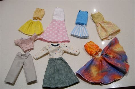 "Time's fun when you're having flies.": HOMEMADE BARBIE CLOTHES