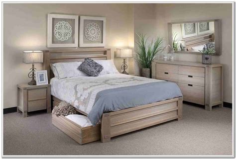 White Washed Bedroom Set | Off white bedrooms, Coastal bedroom furniture