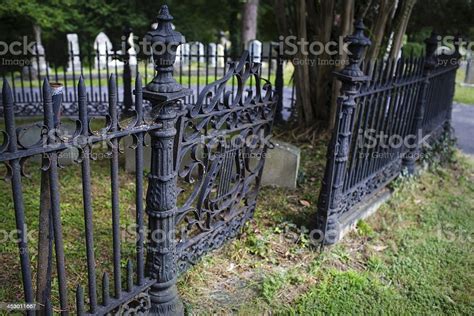 30 Fascinating Halloween Graveyard Fence - Home, Family, Style and Art Ideas