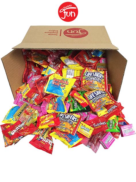 Amazon.com : Halloween Candy Bulk Variety Pack Mixed Assortment (96 oz ...